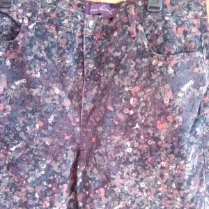 Gloria Vanderbilt Floral Straight Leg Jeans - Black and Red